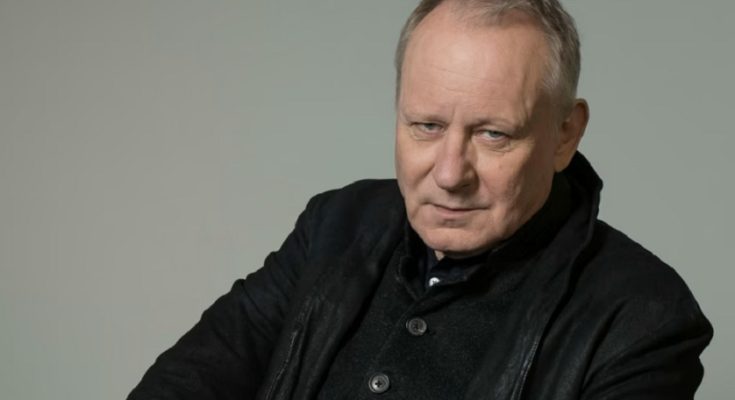 Stellan Skarsgård Biography